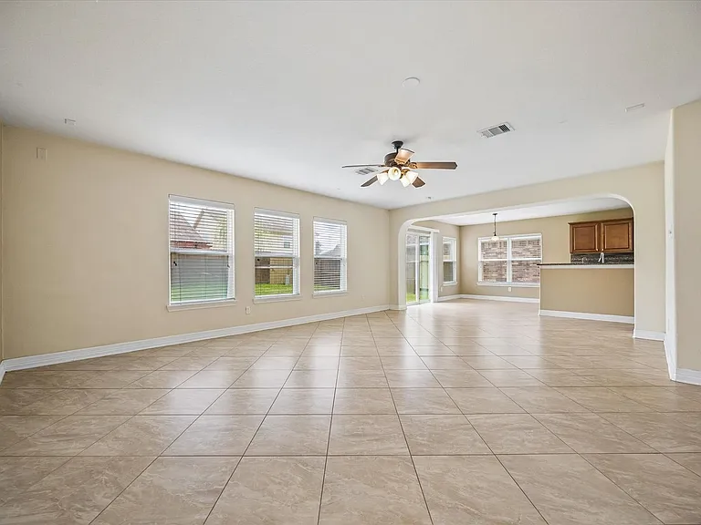 10108 Hidden Creek Falls Ln — Photo 6