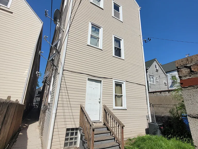 4441 S Wood St #1 — Photo 3