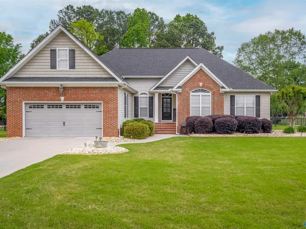 1430 Marshall Way, Southside, AL 35907