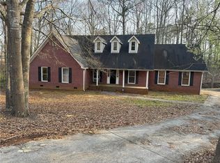 308 Wynterhall Dr, Griffin, GA 30224