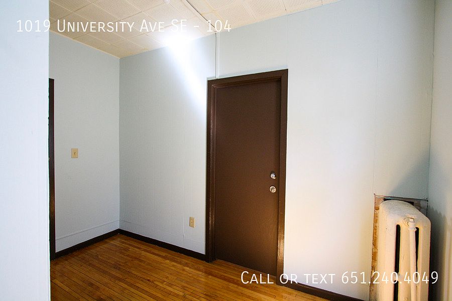 2nd image of 1019 University Ave SE #104