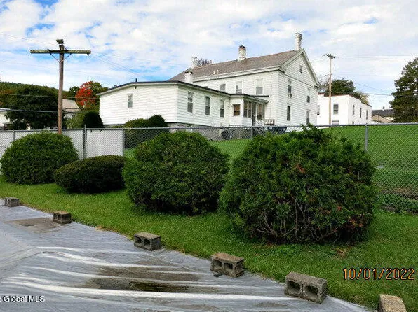 24-26 Saunders Street, Whitehall, NY 12887