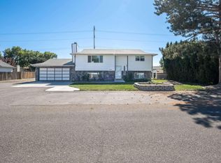 2023 W 22nd Ave, Kennewick, WA 99337