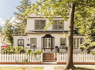 17239 Grand Central Pkwy, Jamaica, NY 11432