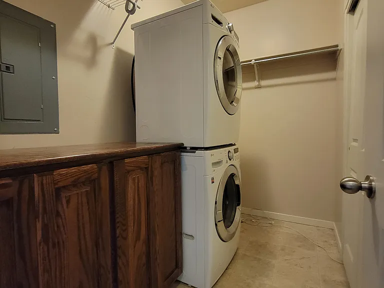 223 E Jordan Ridge Blvd #109 — Photo 5