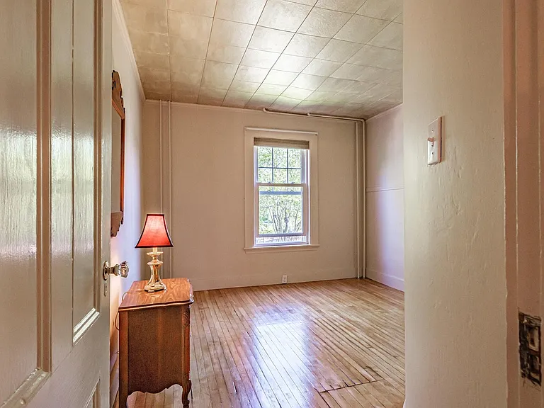 311 Pine St #1 — Photo 8