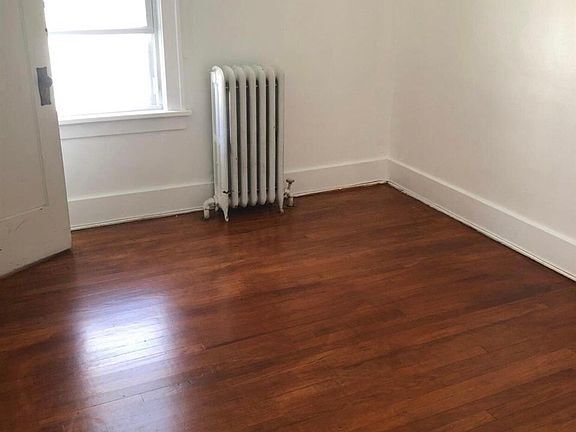 3rd image of 127 Winthrop Ave #2