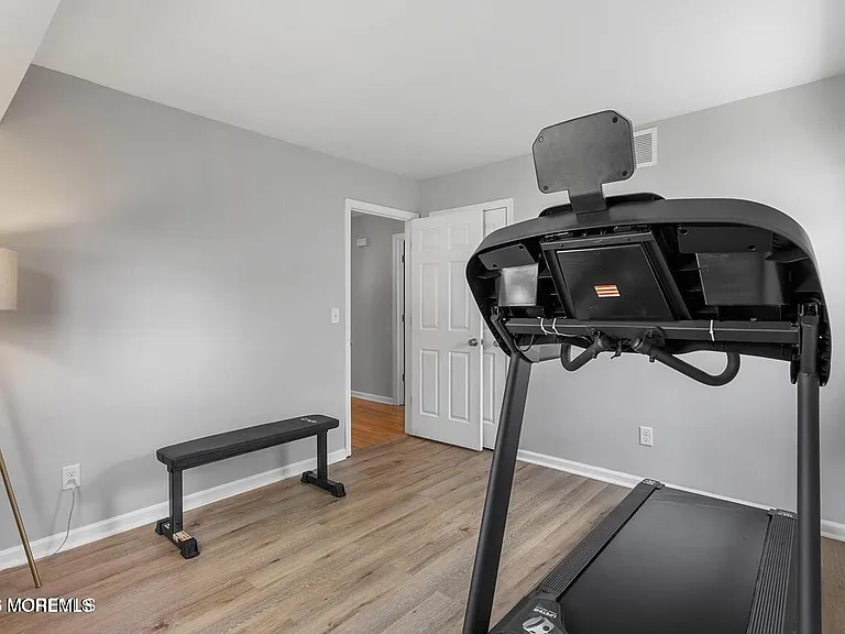 88 Almond Dr — Photo 3