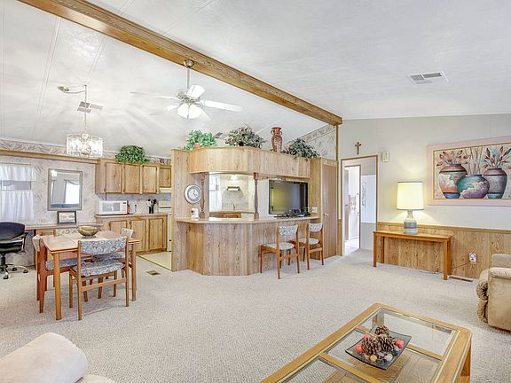 5th image of 8926 E Lakeview Dr