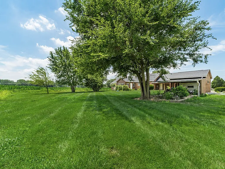 6002 Bowen Rd — Photo 58