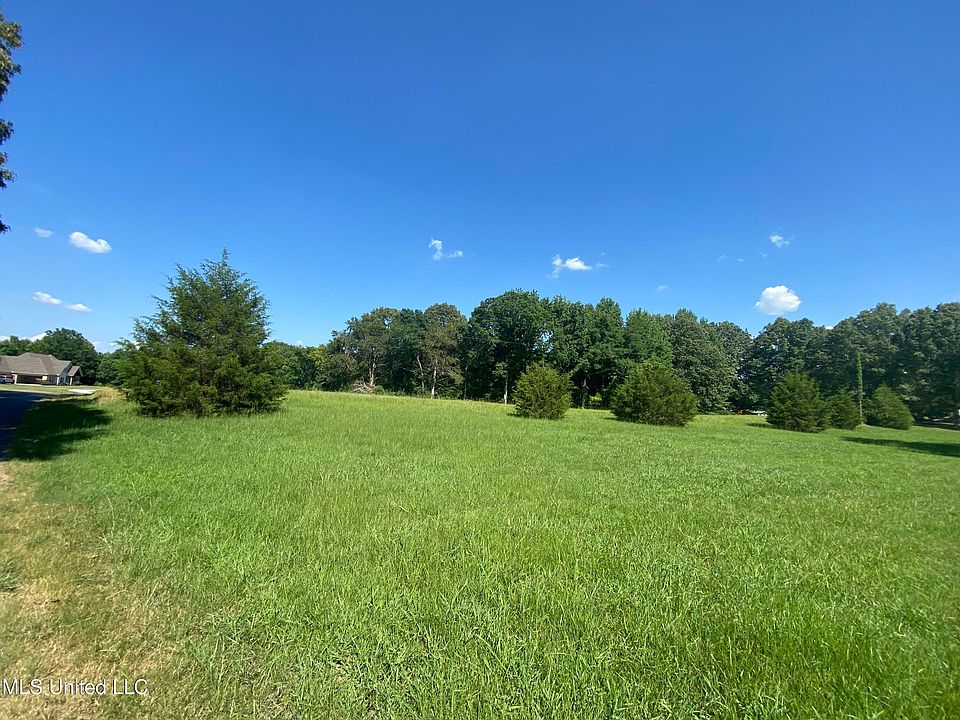 2nd image of N Crockett Rd