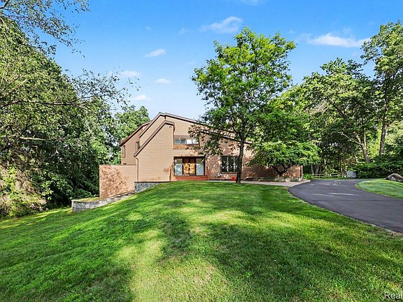5th image of 5685 Paint Valley Dr