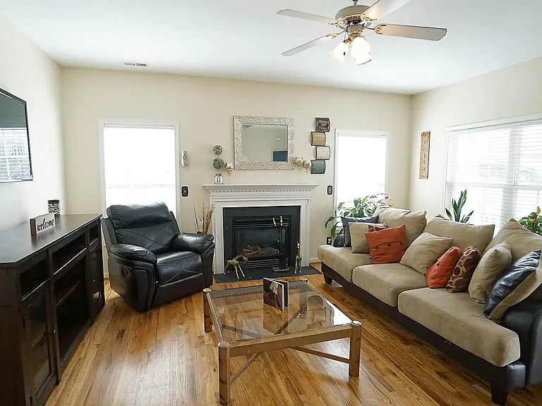 4320 Bay Rum Ln — Photo 4