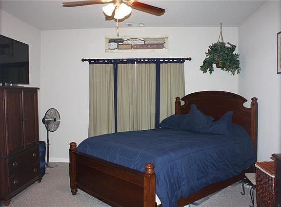 5th image of 222 Water Oak Ln