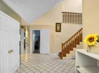 11 Overlook Way, East Setauket, NY 11733