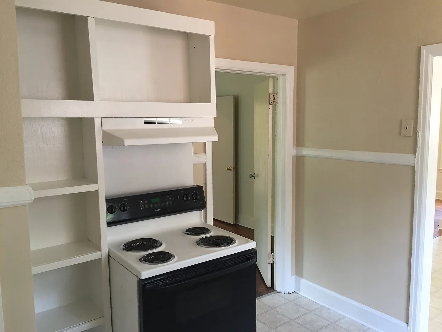 **Available Now**Midtown Columbus, Ga 3 Bedroom / 1.5 Bathroom Home For Rent — Photo 3