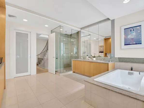 113 East 19th Street image 12 of 12