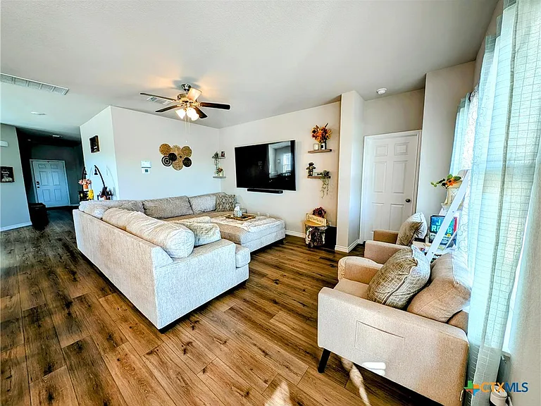 305 Bobby Lou Ln — Photo 11