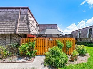 7577 Courtyard Run W, Boca Raton, FL 33433