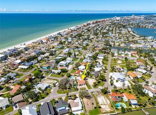 15804 Redington Dr, Redington Beach, FL 33708