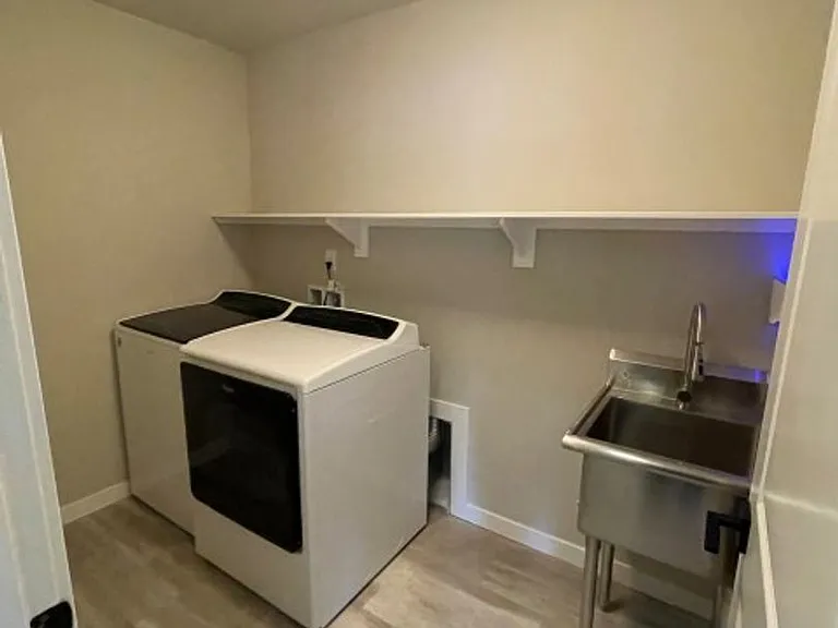 13420 Manor Way #B2 — Photo 19