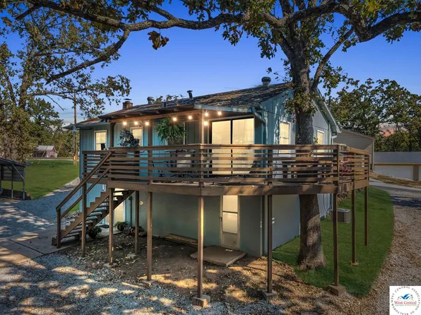 29787 Bobcat Dr, Warsaw, MO 65355