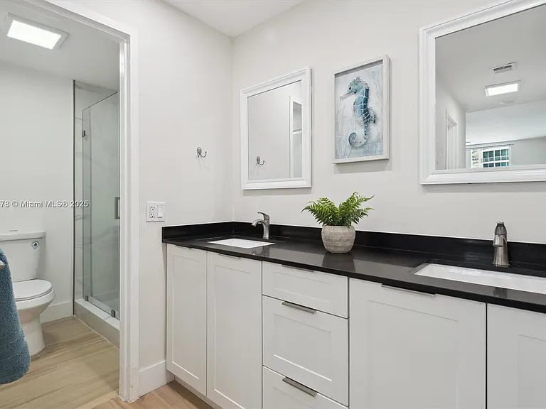 3505 S Ocean Dr #710 — Photo 8