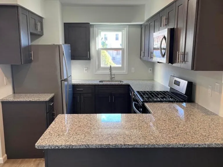 5 Emerald Dr #A — Photo 2