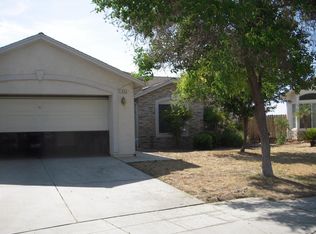 1653 N Carnegie Ave, Fresno, CA 93722