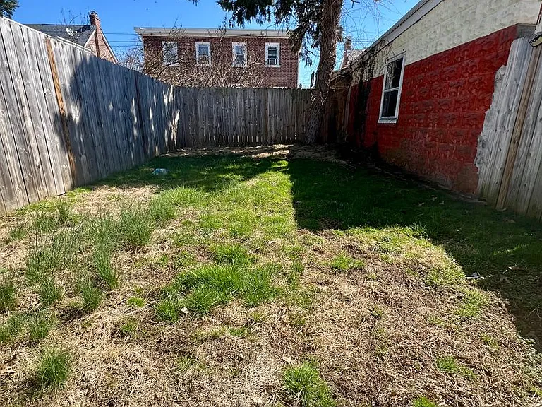 25 W Parkway Ave — Photo 27
