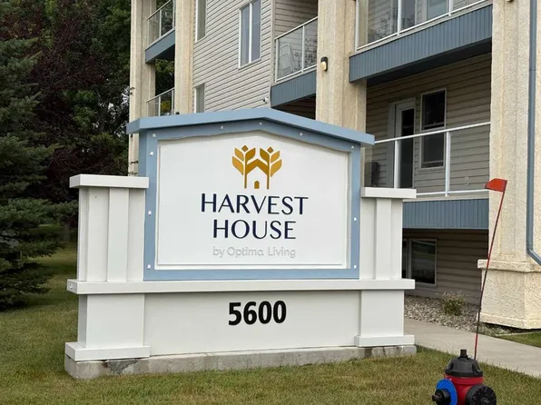 5600 S Sunrise Cres #105, Olds, AB T4H 1W4