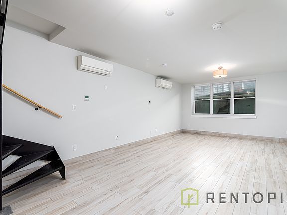 2nd image of 22 Melrose St APT 1B