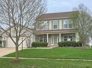 504 Jeffery Dr, Mahomet, IL