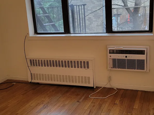 314 East 80th Street image 1 of 4