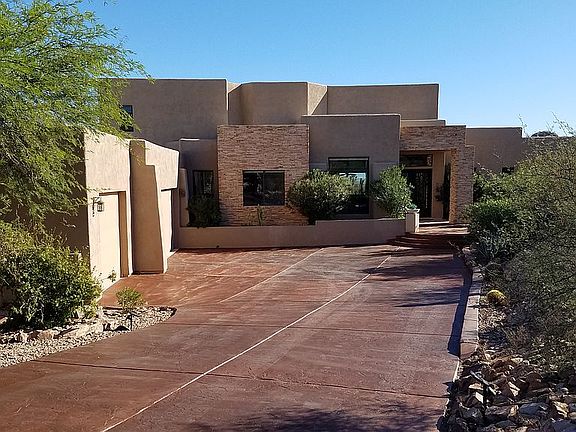 3rd image of 2061 S Little Dipper Dr