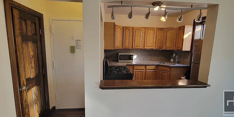 Rented by Highline Residential | media 4