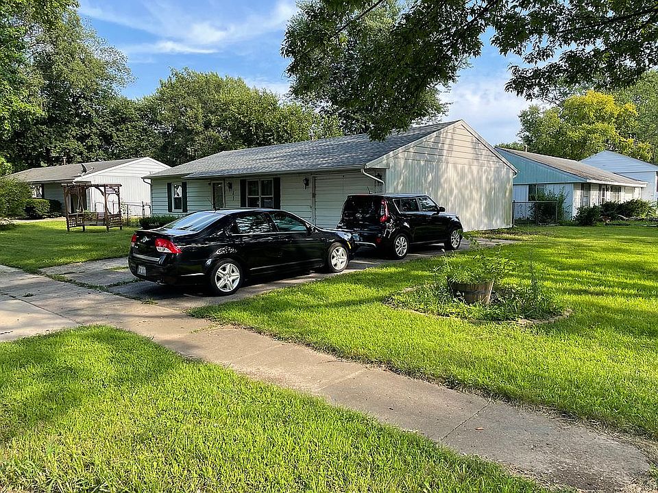 2nd image of 3003 W Daniel St
