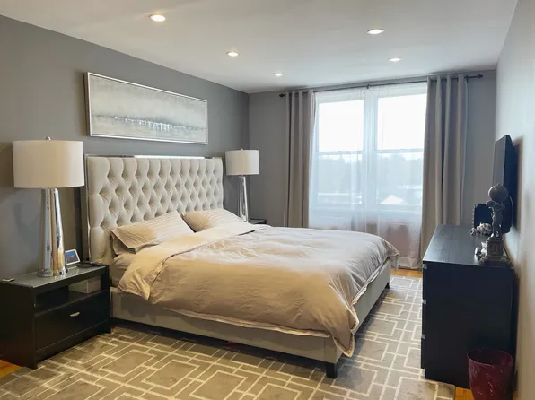 2580 Ocean Parkway image 15 of 23