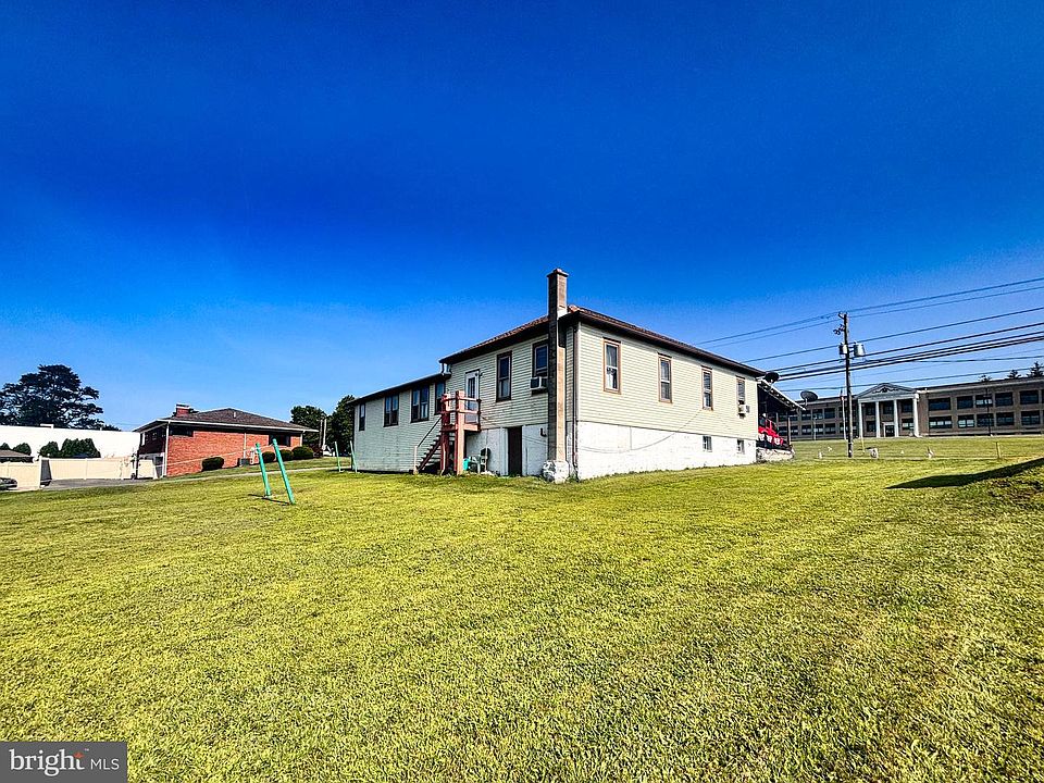 1st image of 154 E Main St #156