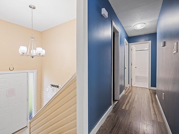 5th image of 105 Glenafton Dr