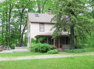 7520 Warren Woods Rd, Lakeside, MI 49116