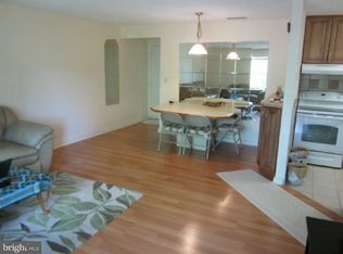 103 Aspen Dr, Plainsboro, NJ 08536