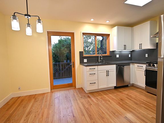 Dining area by private deck