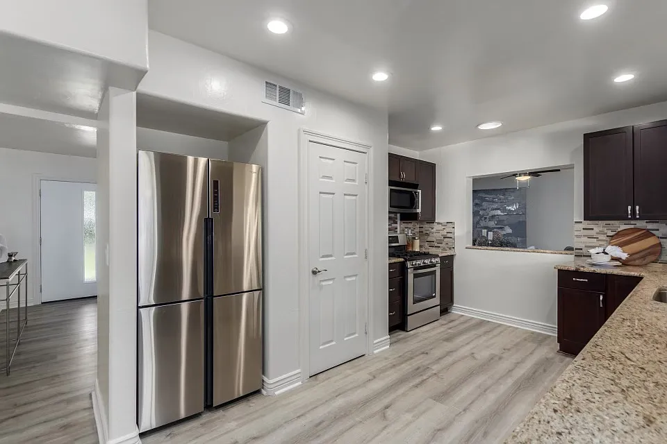 3510 E Amelia Ave — Photo 4