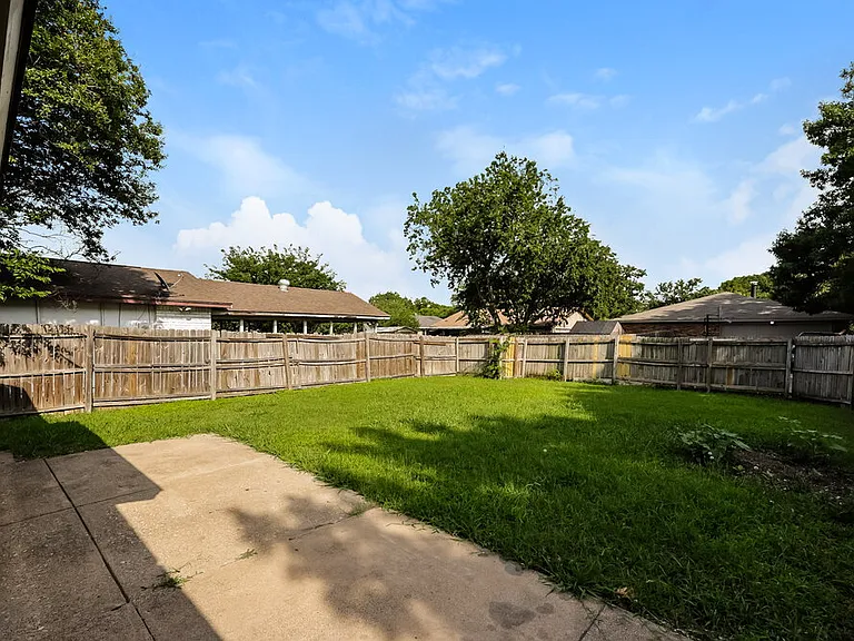 2117 Blue Ridge Trl — Photo 15