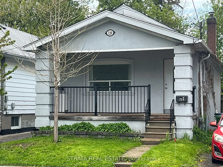 220 Holborne Ave — Photo 1