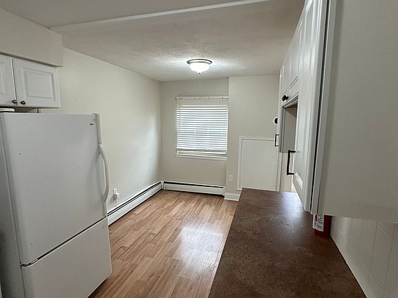 3rd image of 280 Bridgewater Rd APT F17