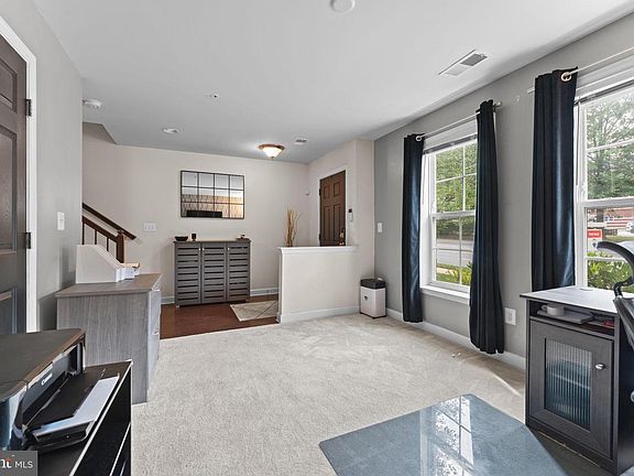 3rd image of 3013 Saint Josephs Dr