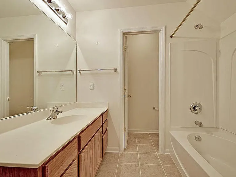 8706 Grassy Oak Trl — Photo 20