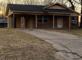 15629 Central St, Spiro, OK 74959